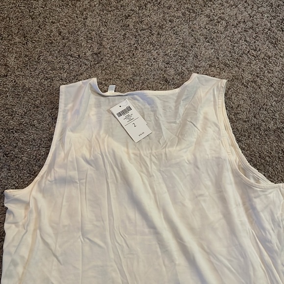 Chico’s embroidered tank NWT - Picture 7 of 9